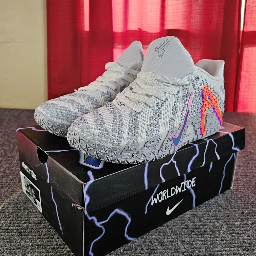 Nike Kids Shoes - White and Pink